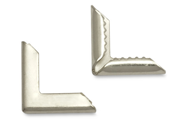 Narożniki introligatorskie, niklowane, długość ramion 13 mm, oprawa 1,5 mm