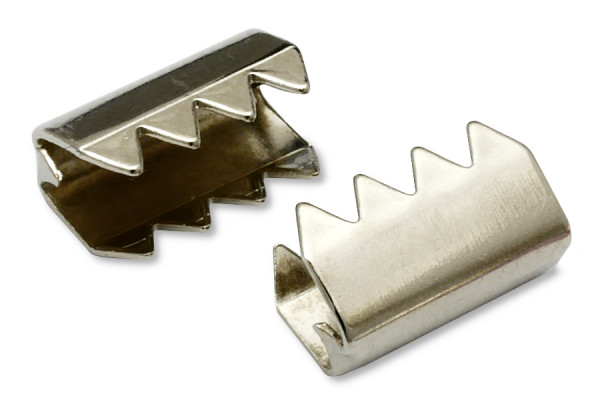 Skrzydełka mocujące metalowe, niklowane, otwór 3,1 mm, niklowane